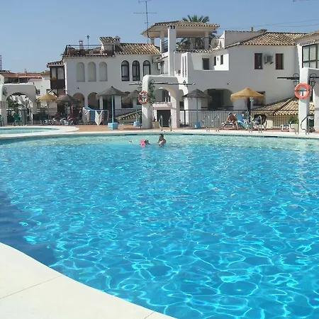 Benalmadenapartments Bbq Evita Club